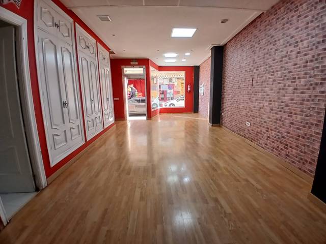 Local comercial en Alquiler en Calle Veracruz en Tomelloso