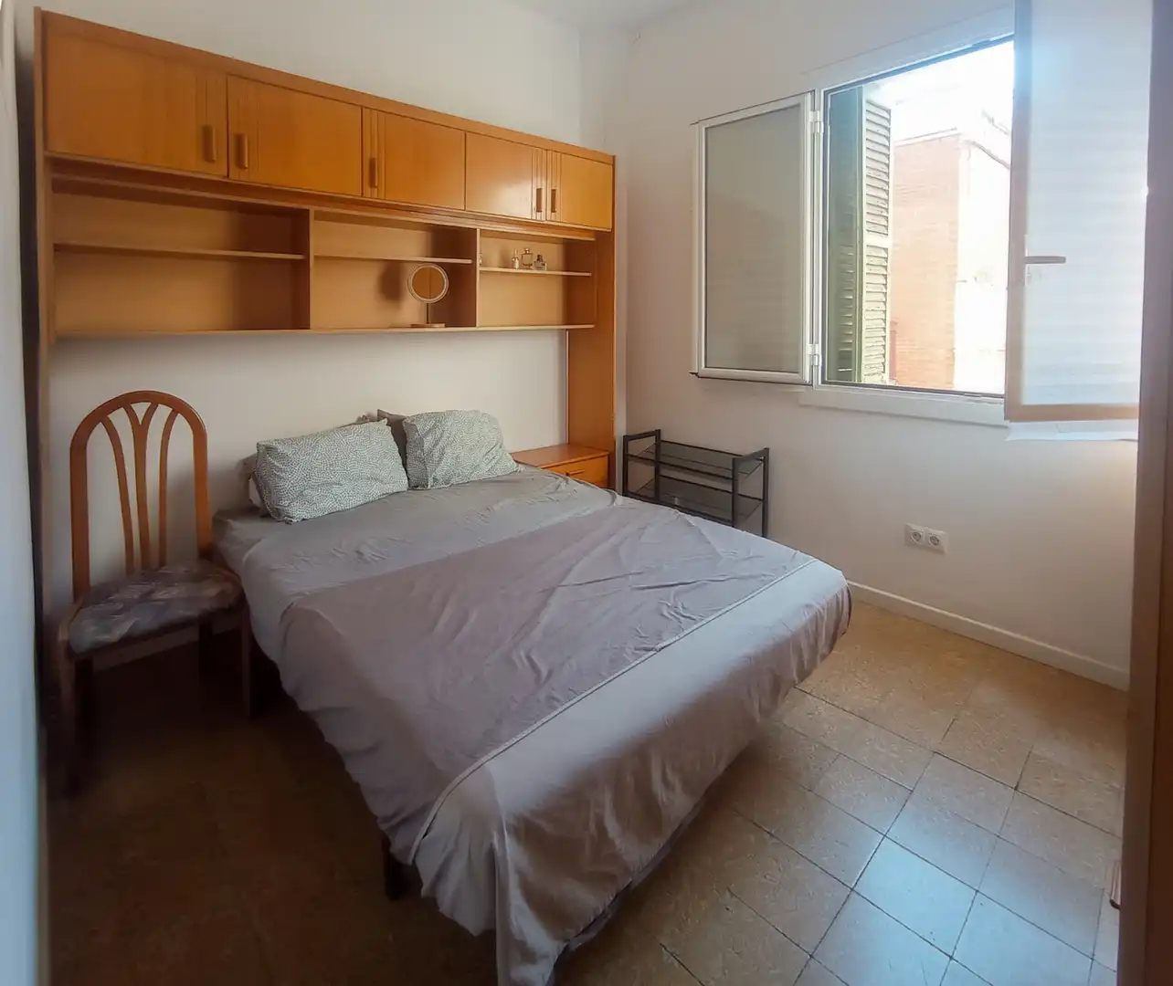 Bedroom of Flat for sale in Barcelona  with Air Conditioner, Balcony and Alarm
