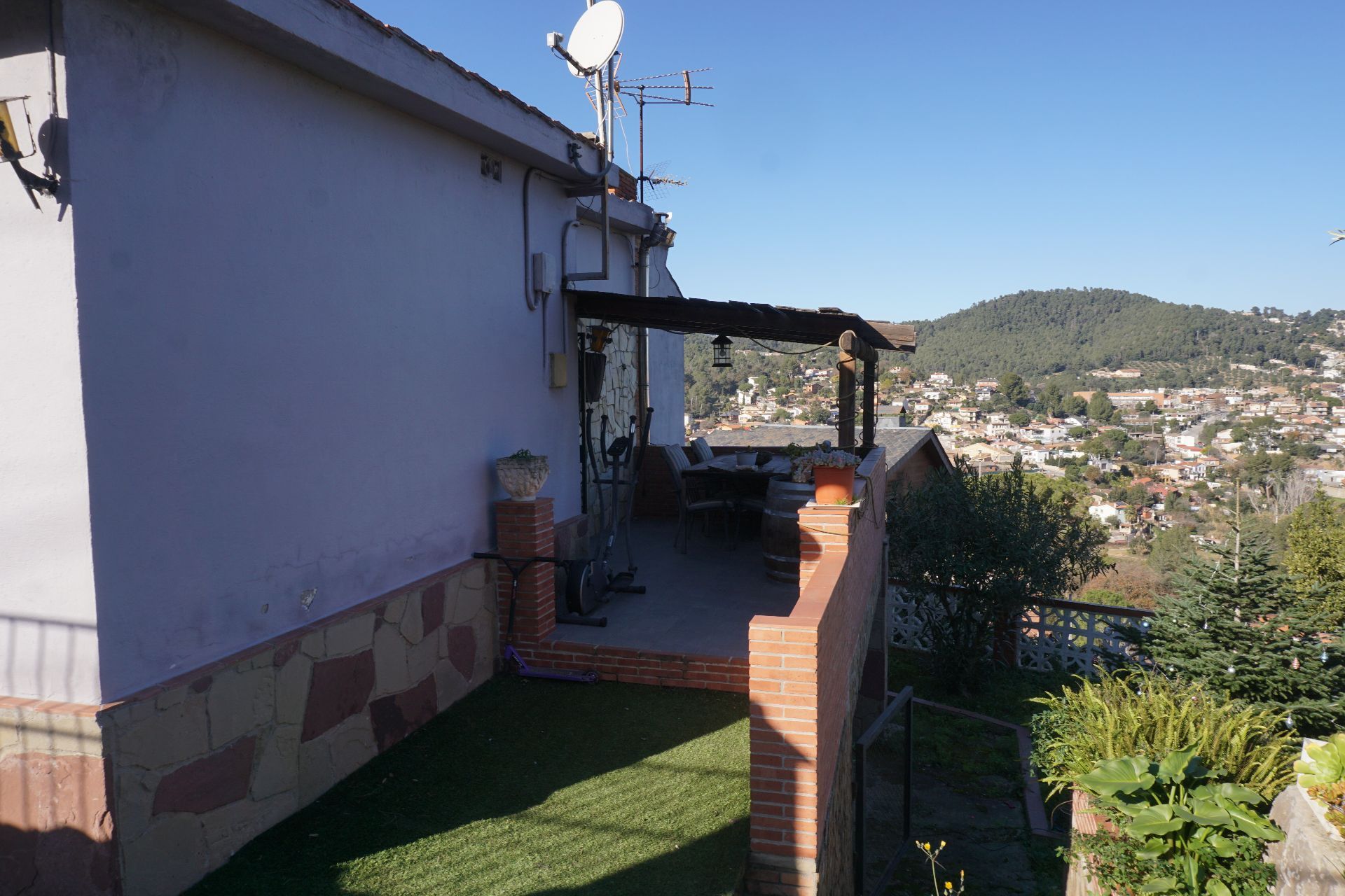 Terrassa de Casa o xalet en venda en Sant Vicenç Dels Horts amb Aire condicionat, Calefacció i Jardí privat