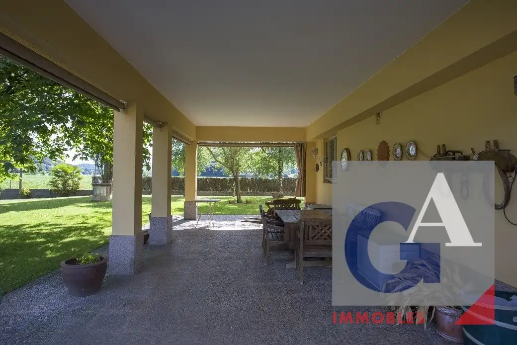 Casa amb terrassa en venda a La Vall d'en Bas, imagen 3