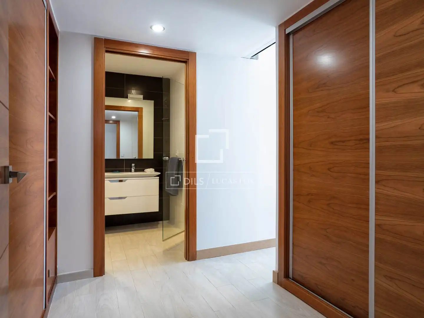 Detached house with terrace for sale in Santa María de Llorell, imagen 26