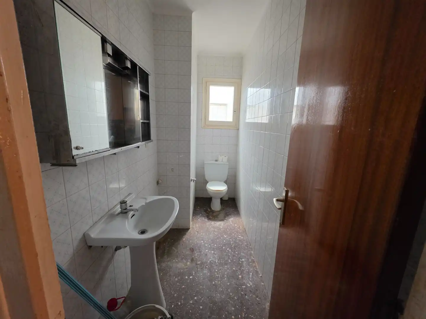 Baño de Piso en venta en Manlleu con Trastero, Balcón y Alarma