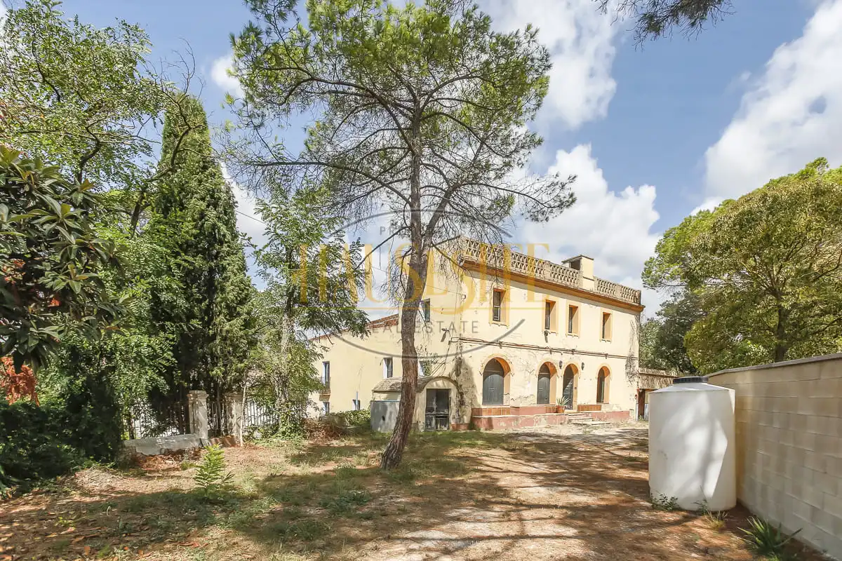 Country homes for sale in Torrelavit