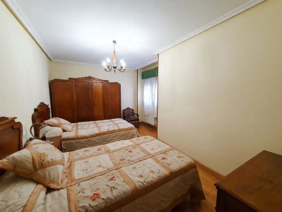 Schlafzimmer von Wohnung zum Verkauf in Grado mit Heizung, Terrasse und Abstellraum