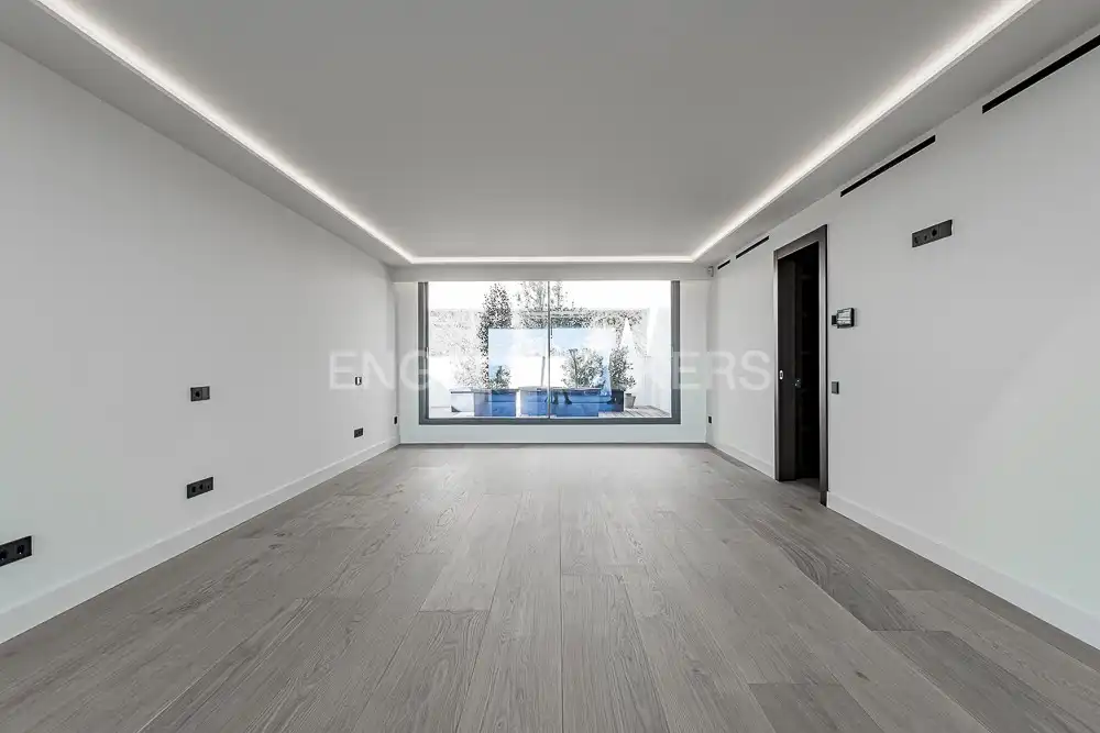 Sala de estar de Casa o chalet en venta en Barcelona con Aire acondicionado, Calefacción y Jardín privado