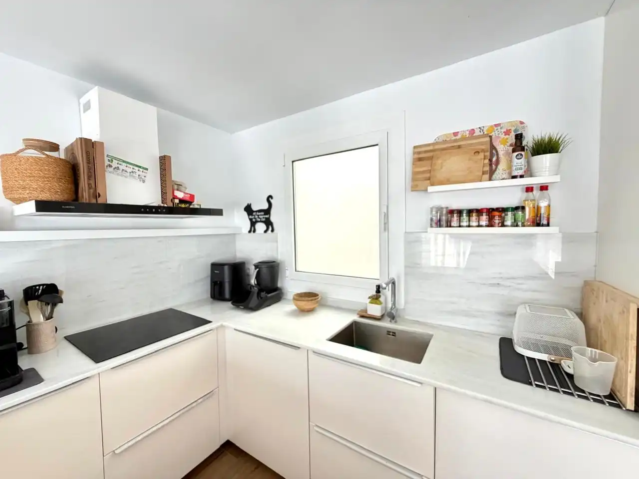 Kitchen of Flat for sale in Arenys de Mar  with Air Conditioner and Furnished