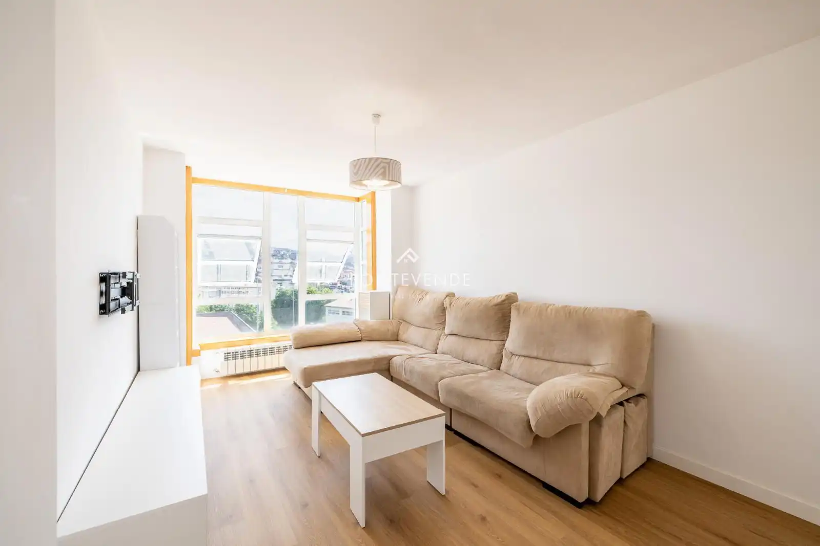 Wohnzimmer von Wohnung zum Verkauf in Vigo  mit Heizung