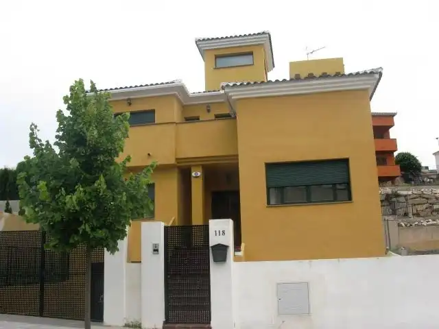 Vista exterior de Casa o chalet en venta en La Zubia con Jardín privado, Trastero y Balcón