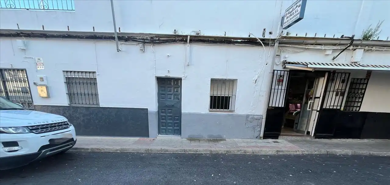 Vista exterior de Casa o chalet en venta en Alcalá de Guadaira
