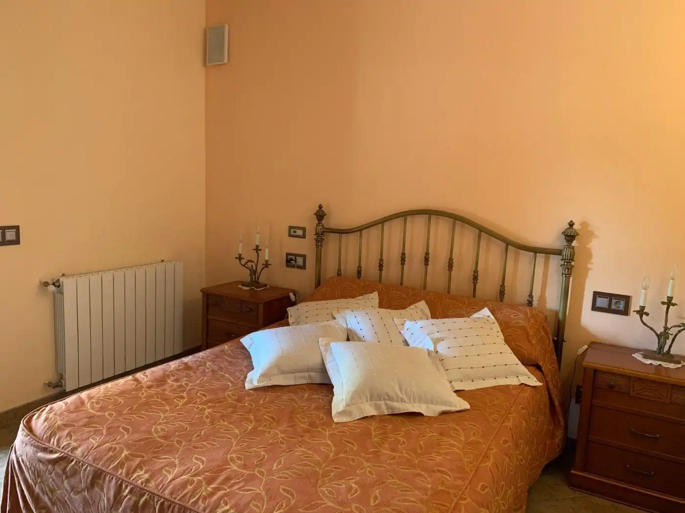 Habitación de Finca rústica en venta en  Palma de Mallorca con Aire acondicionado, Calefacción y Jardín privado