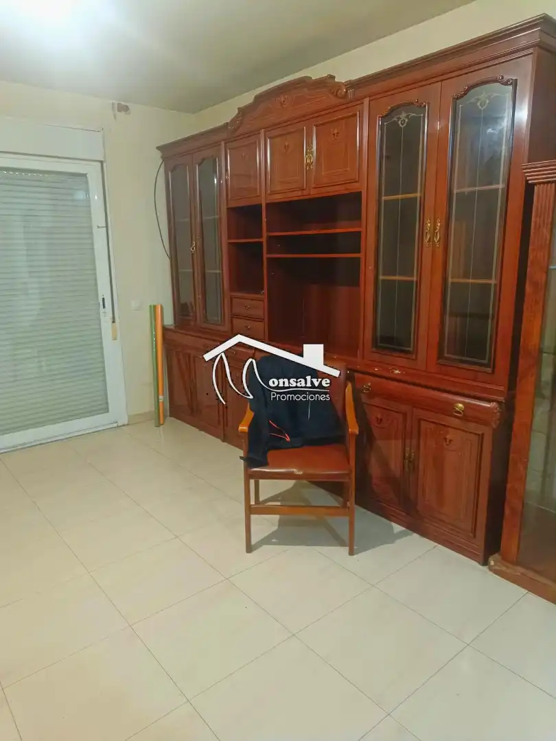 Sala de estar de Casa adosada en venta en Camarenilla con Calefacción