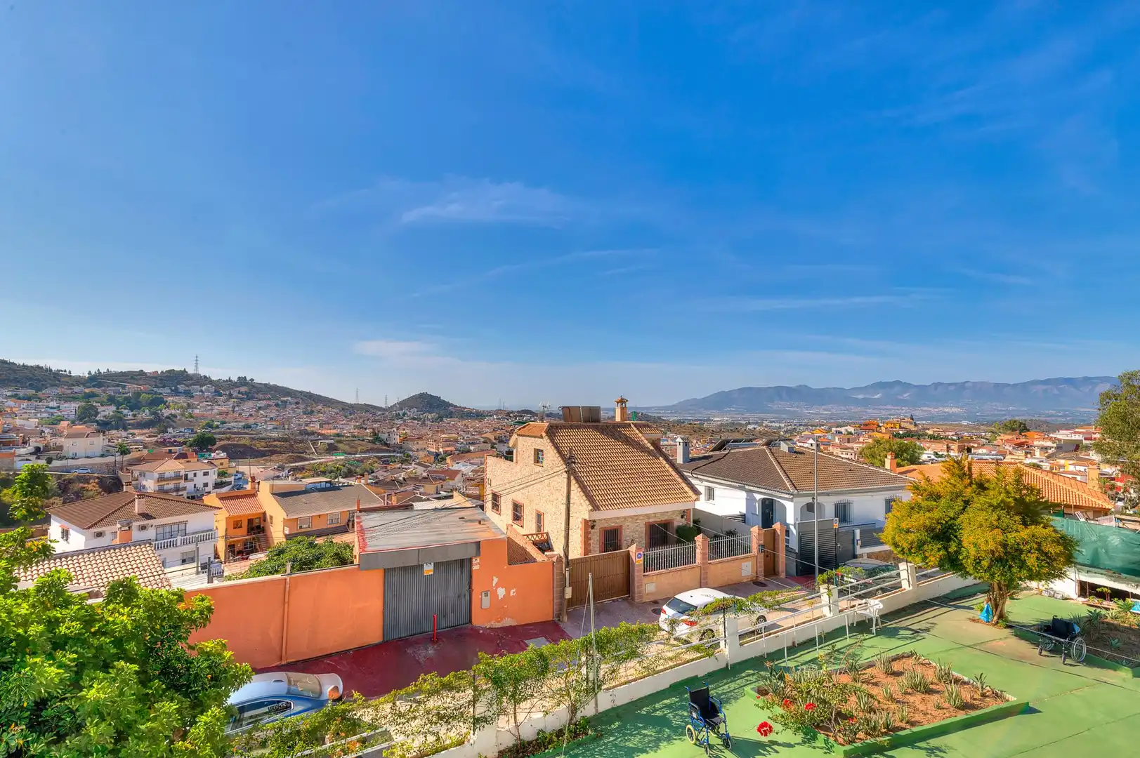 Vista exterior de Edifici en venda en Málaga