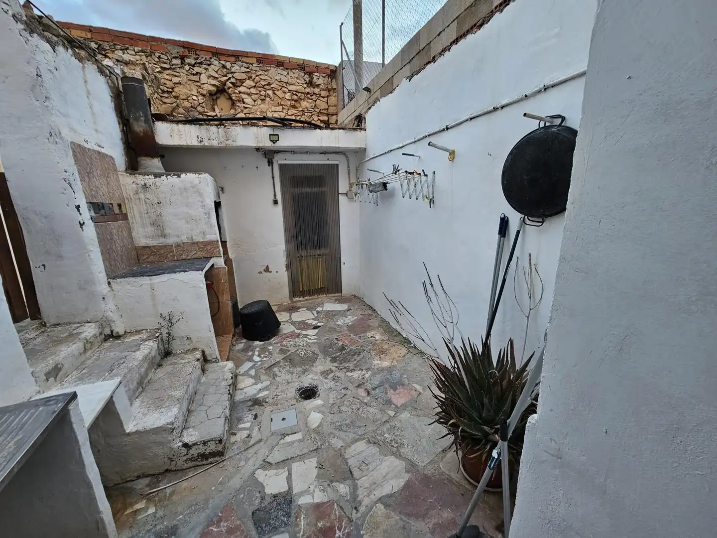Detached homes for sale in Monóvar  / Monòver  with Air Conditioner, Heating and Storage room