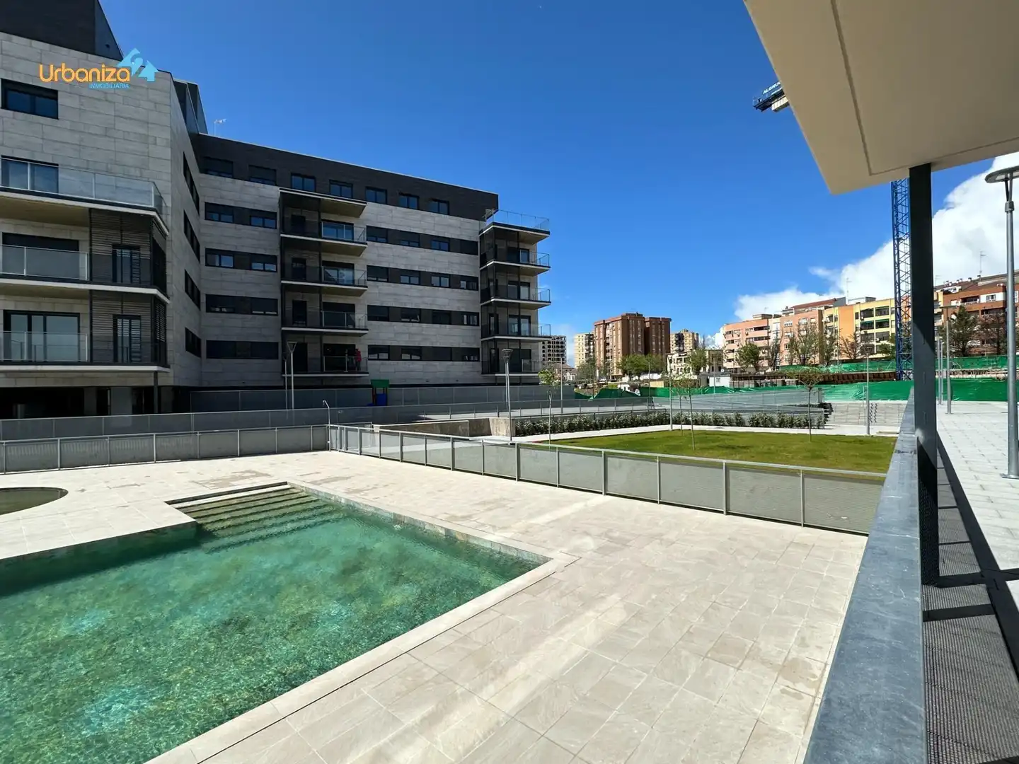 Flat for rent in Avenida Avenida Adolfo Díaz Ambrona, Avenida Elvas