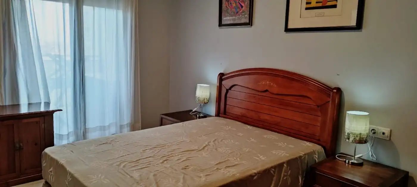 Dormitori de Pis de lloguer en Valencia amb Aire condicionat, Parquet i Terrassa
