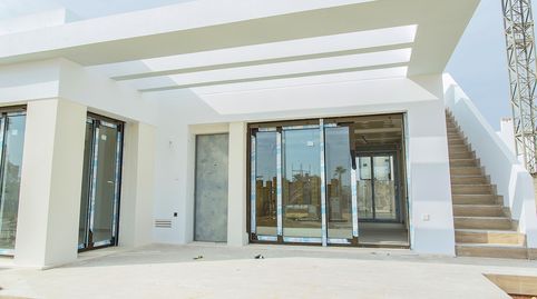 Disfrute de las miles de horas de sol, la gastronomÃa y el buen clima de la Costa Blanca con las promociones de Vistabella Golf Ho