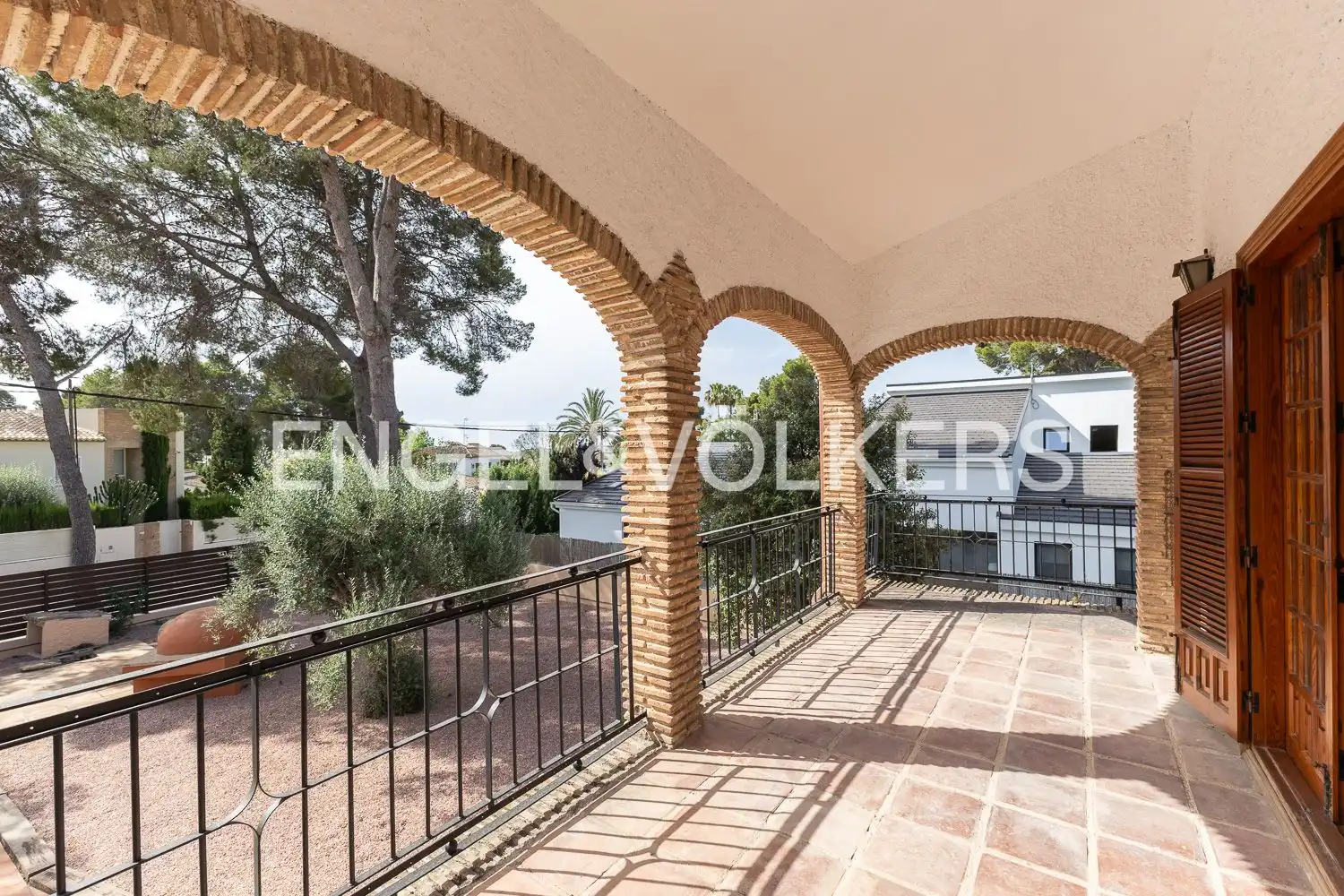 Terraza de Casa o chalet de alquiler en Paterna con Aire acondicionado, Calefacción y Jardín privado