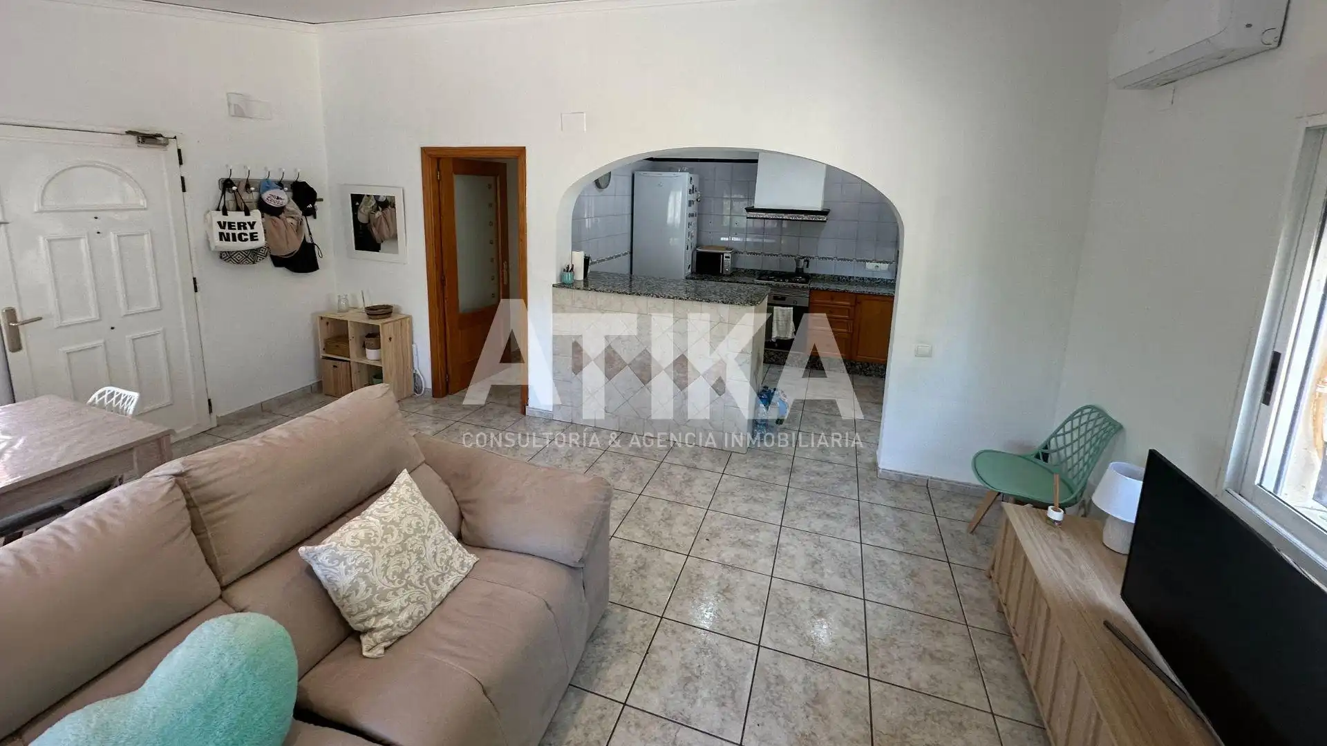 Sala de estar de Casa o chalet en venta en Ontinyent con Aire acondicionado, Jardín privado y Trastero