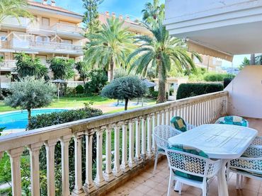 Mini appartamento con piscina in vendita a Montañar - El Arenal