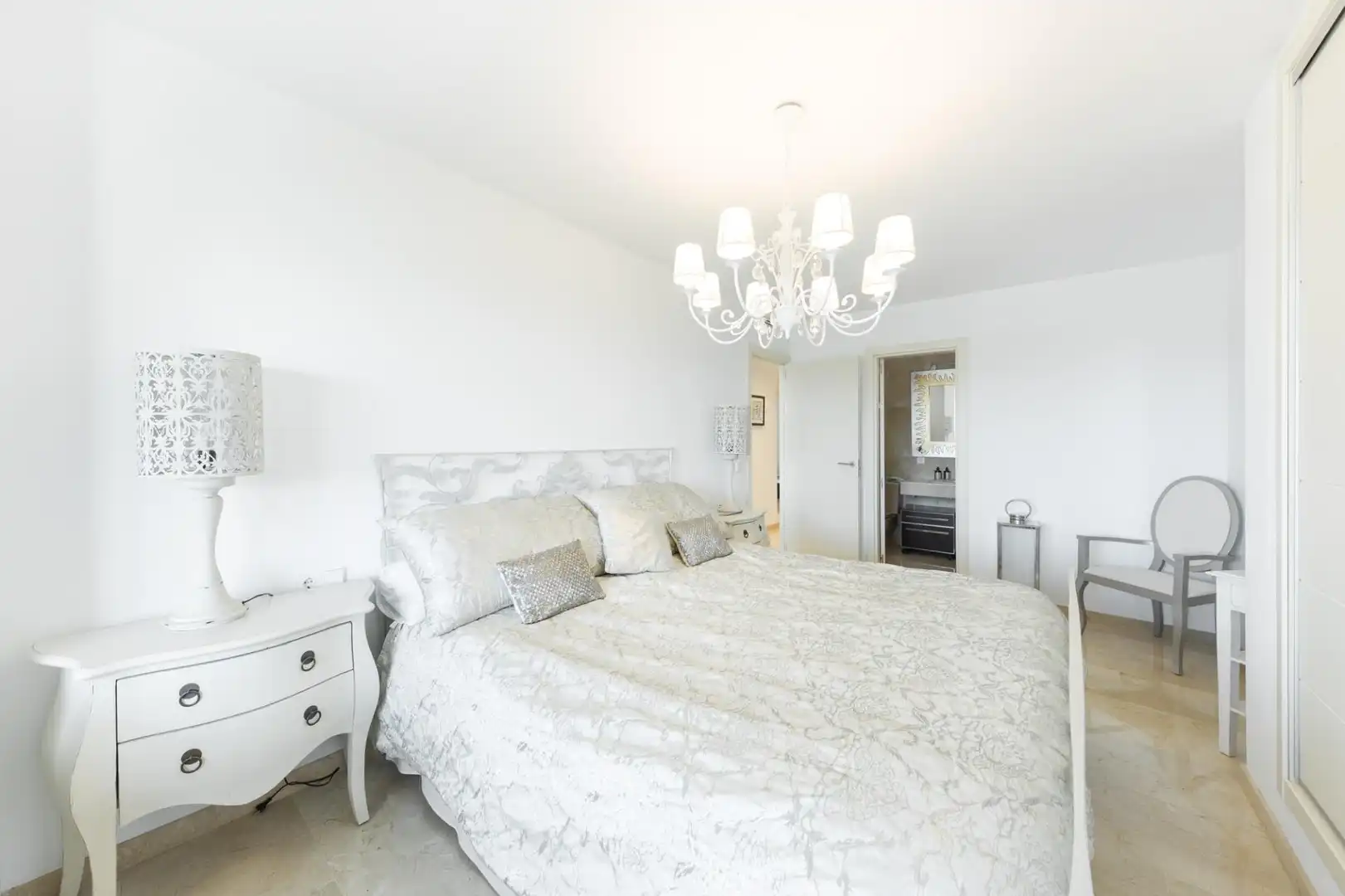 Schlafzimmer von Wohnung zur Miete in  Palma de Mallorca mit Klimaanlage, Heizung und Terrasse