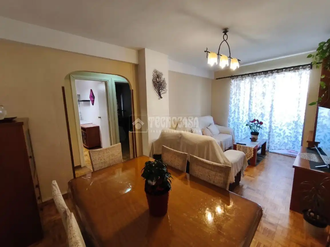 Sala de estar de Piso en venta en Azuqueca de Henares con Calefacción, Terraza y Balcón