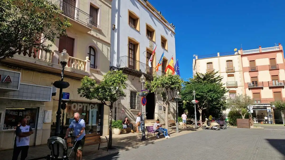 Vista exterior de Casa o xalet en venda en Vinaròs amb Aire condicionat, Terrassa i Moblat