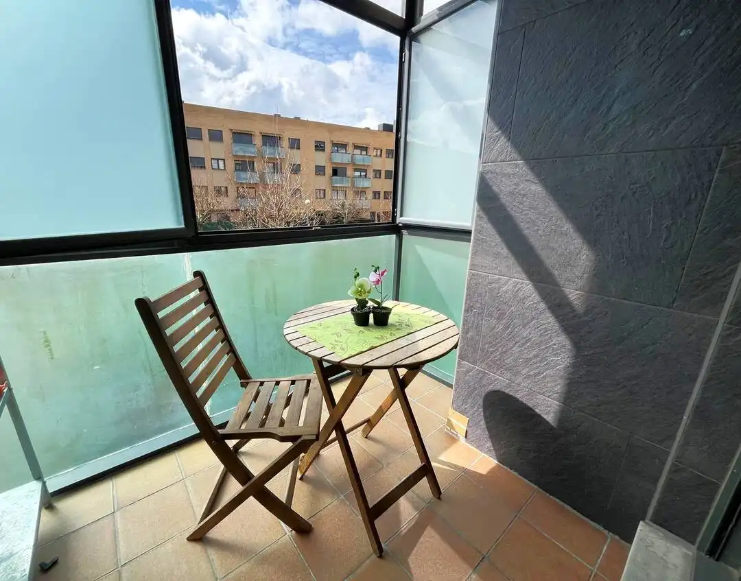 Terraza de Piso en venta en  Pamplona / Iruña con Calefacción, Jardín privado y Trastero