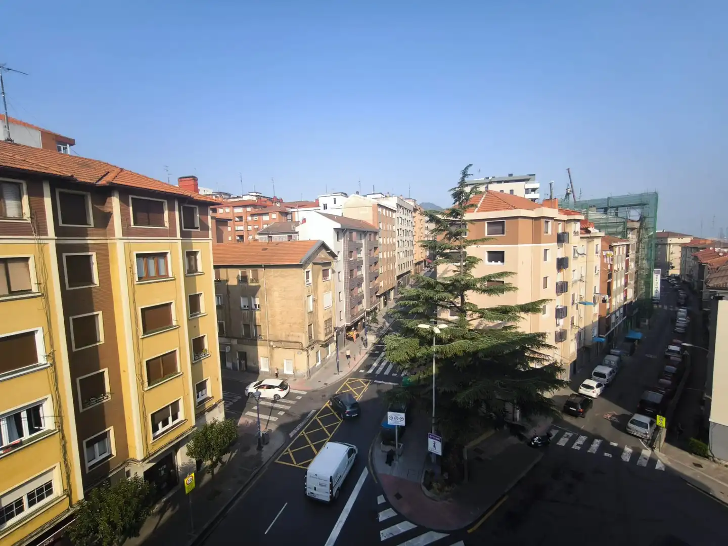 Vista exterior de Pis en venda en Portugalete amb Calefacció
