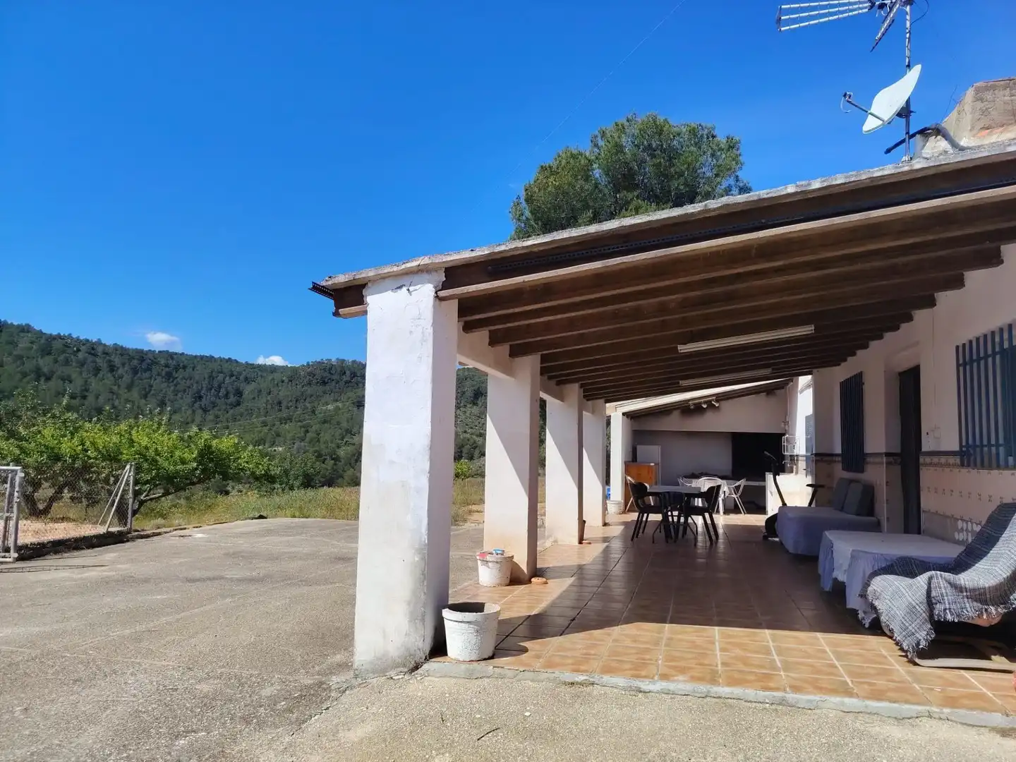 Exterior view of Houses for sale in Navarrés  with Air Conditioner, Private garden and Storage room