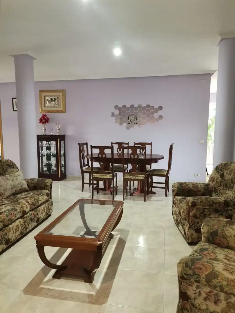 Comedor de Casa o chalet de alquiler en A Mezquita  con Calefacción, Terraza y Trastero