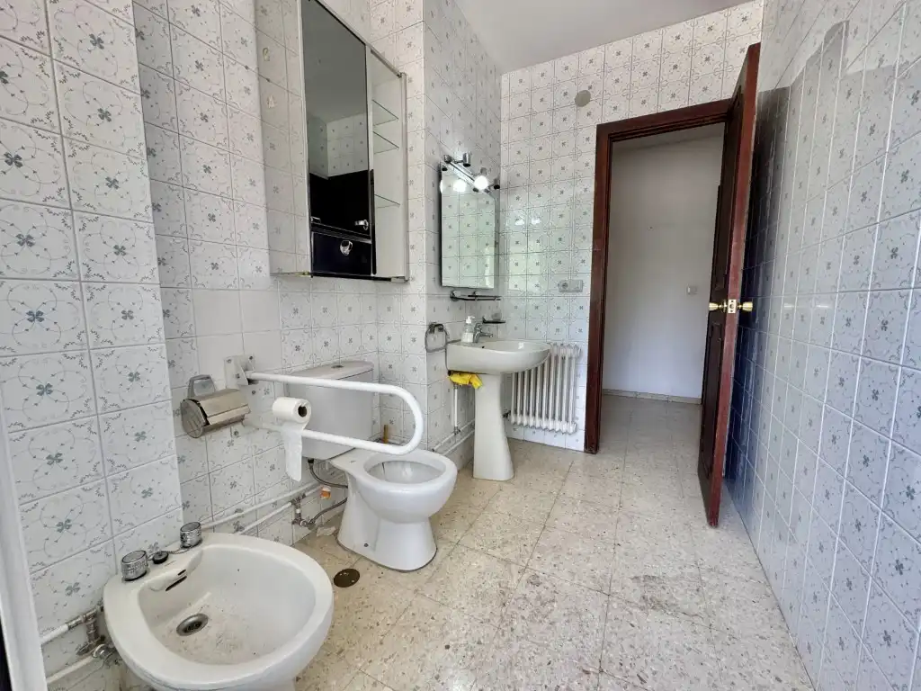 Baño de Piso en venta en Córdoba con Terraza