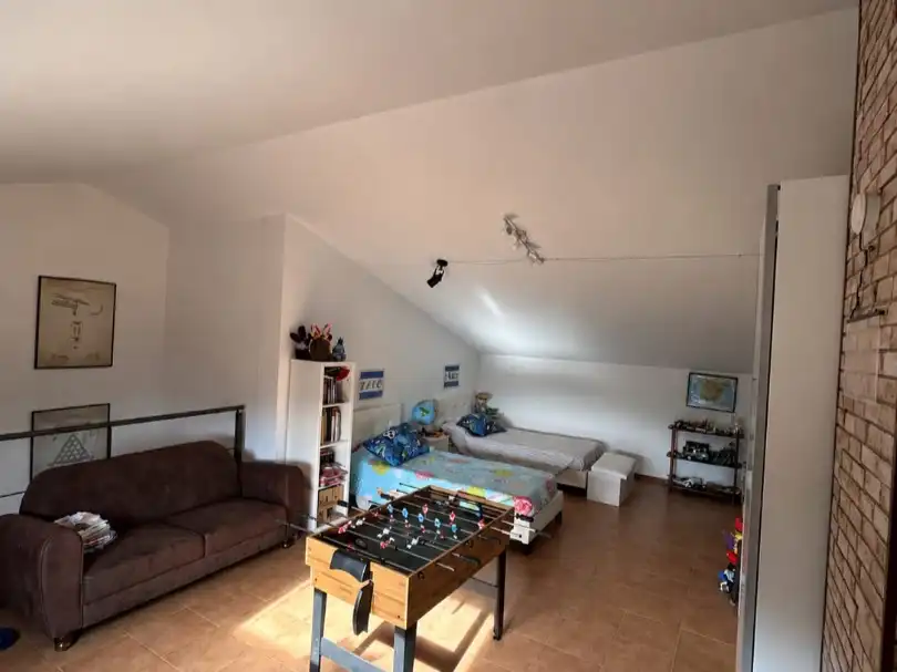 Casa aparellada amb jardí en venda a Carrer del Garona 3R, imagen 18