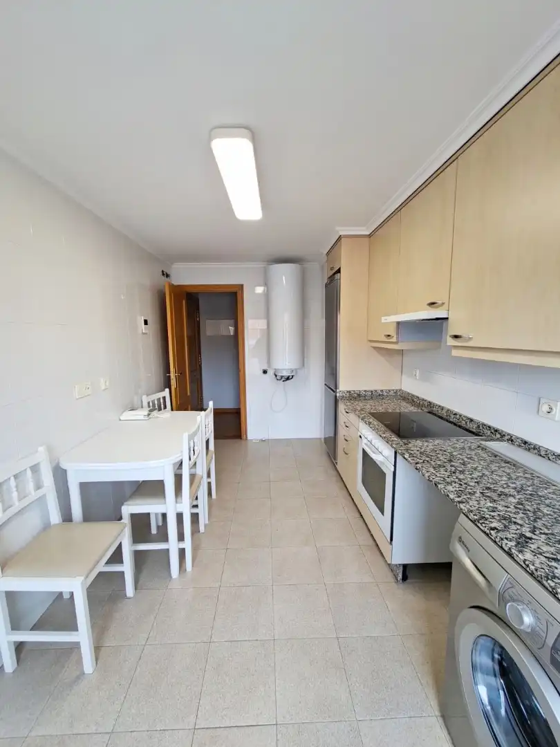 Cocina de Ático en venta en Ribeira con Calefacción, Terraza y Trastero