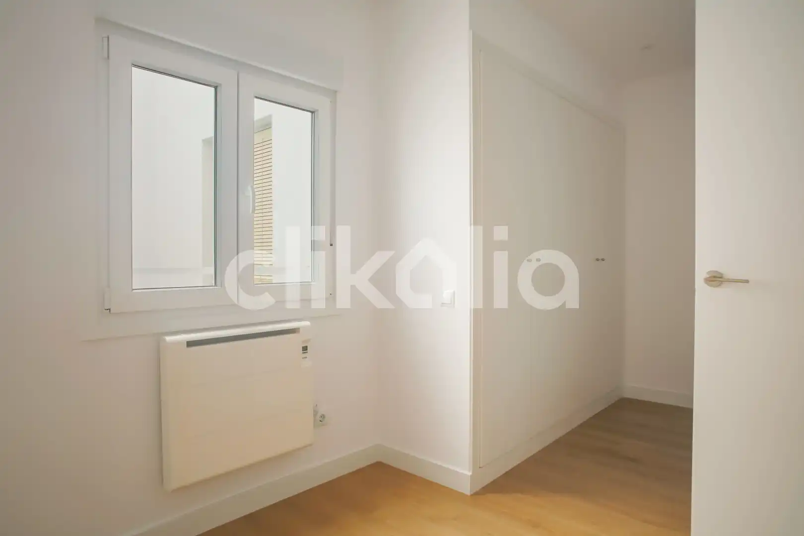 Bedroom of Flat for sale in Madrid  with Air Conditioner, Heating and Terrace