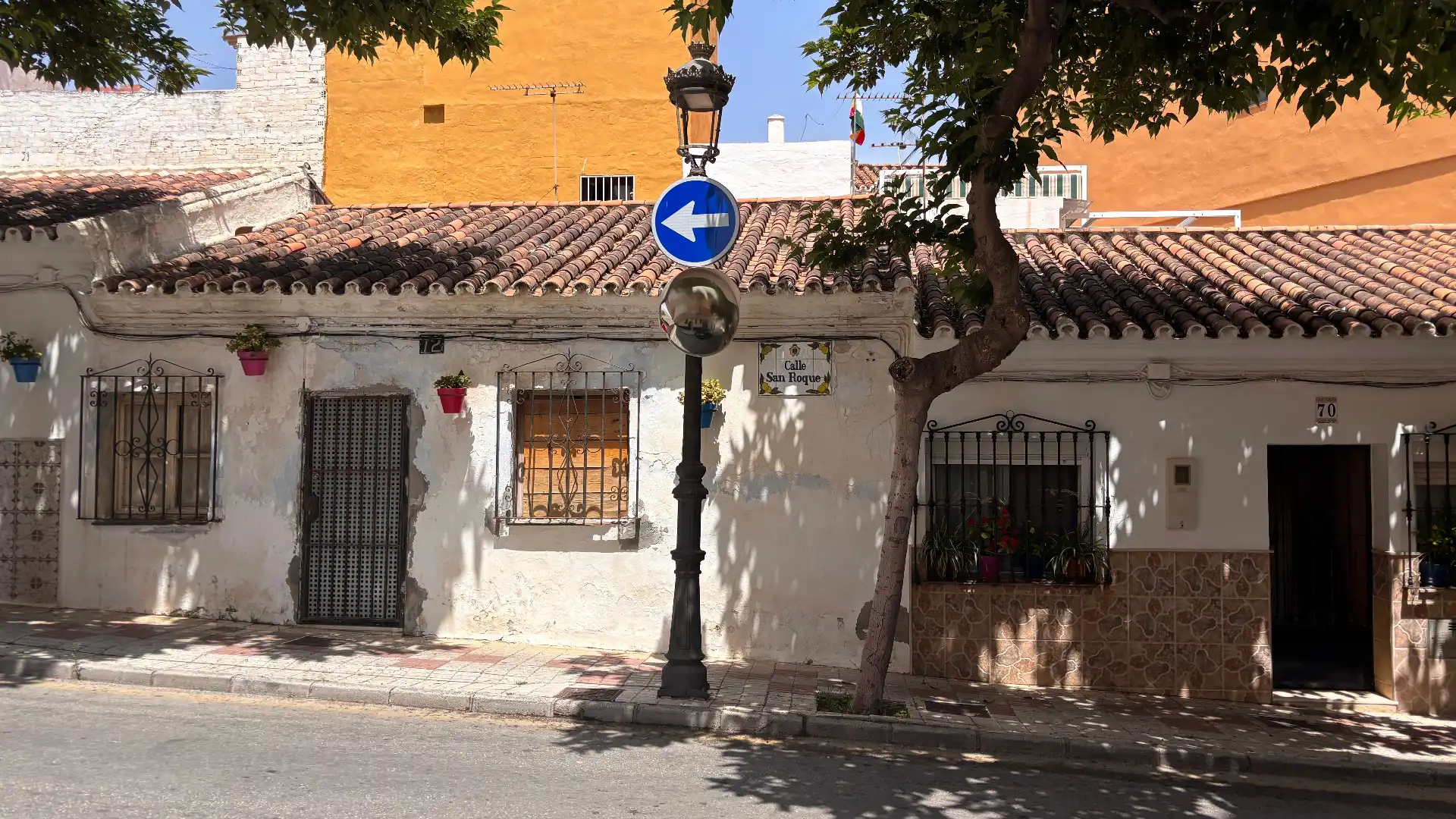 Vista exterior de Local en venta en Estepona