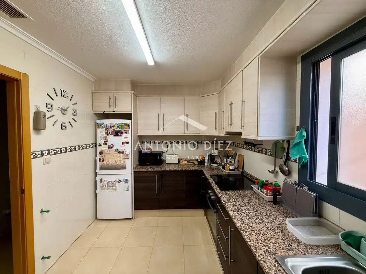 Kitchen of Flat for rent in Hondón de las Nieves / El Fondó de les Neus