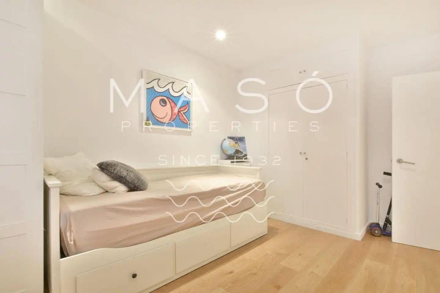 Dormitori de Apartament en venda en Barcelona amb Aire condicionat, Calefacció i Parquet