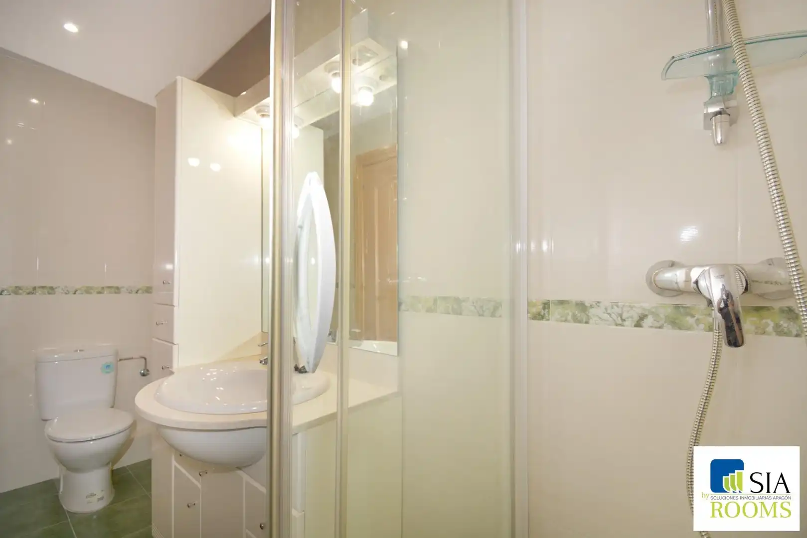 Room in Calle LATASSA, FELIX, 26, Universidad San Francisco