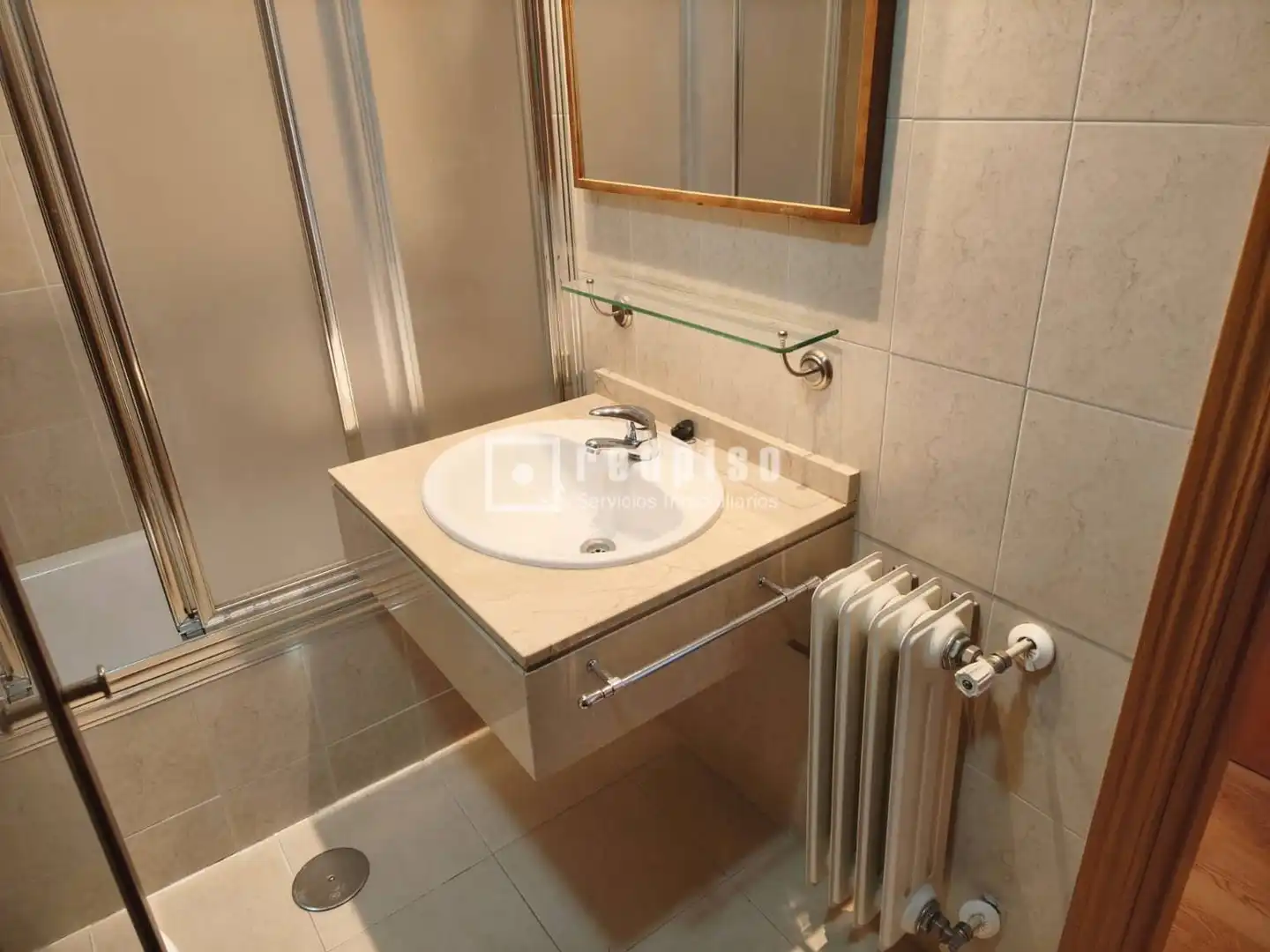 Badezimmer von Wohnung zur Miete in Hortaleza