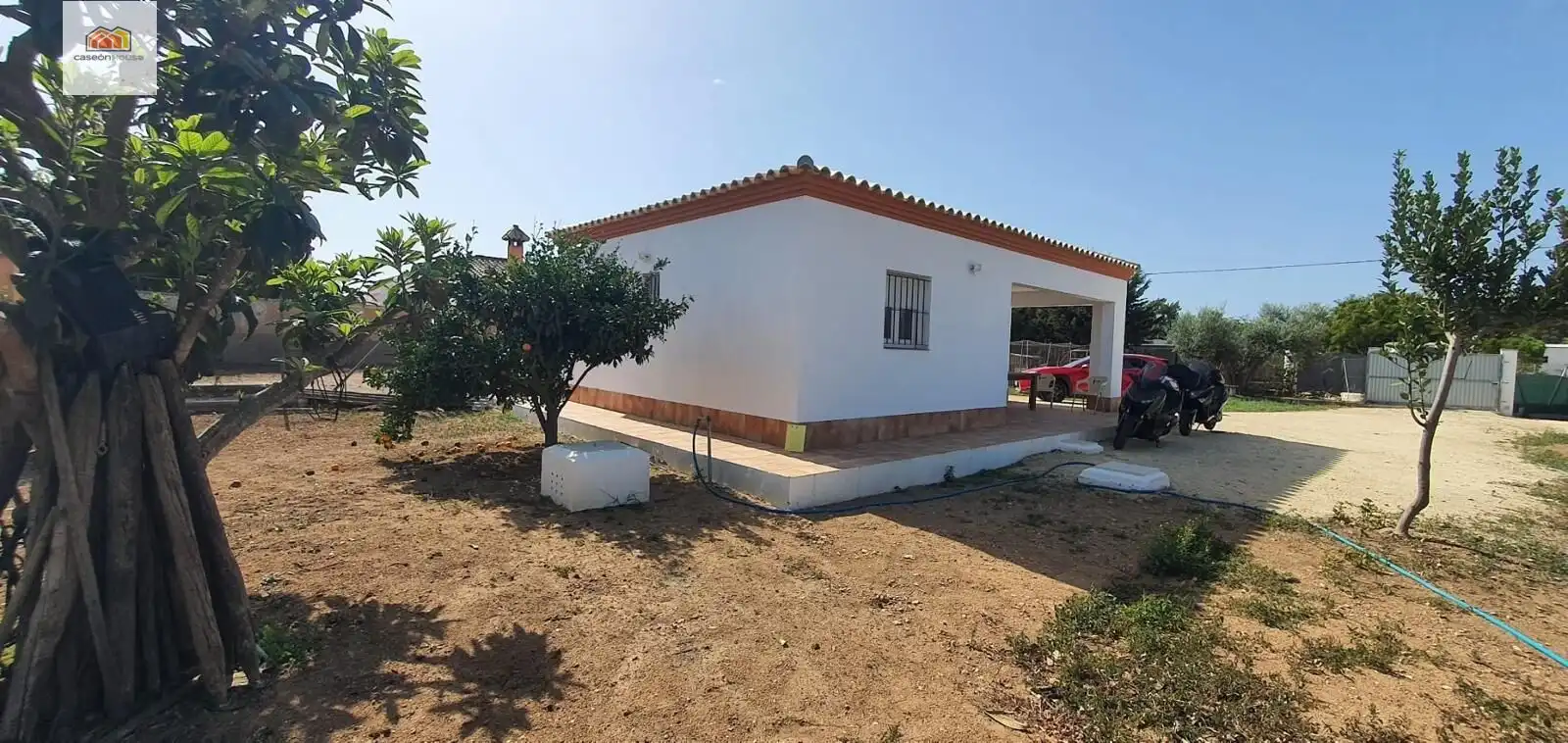 Chalet con piscina en venta en Las Lagunas - Campano, imagen 5