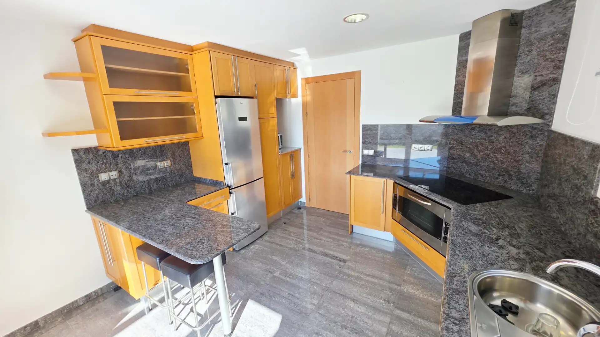 Cocina de Casa o chalet en venta en Tarragona con Calefacción, Jardín privado y Terraza
