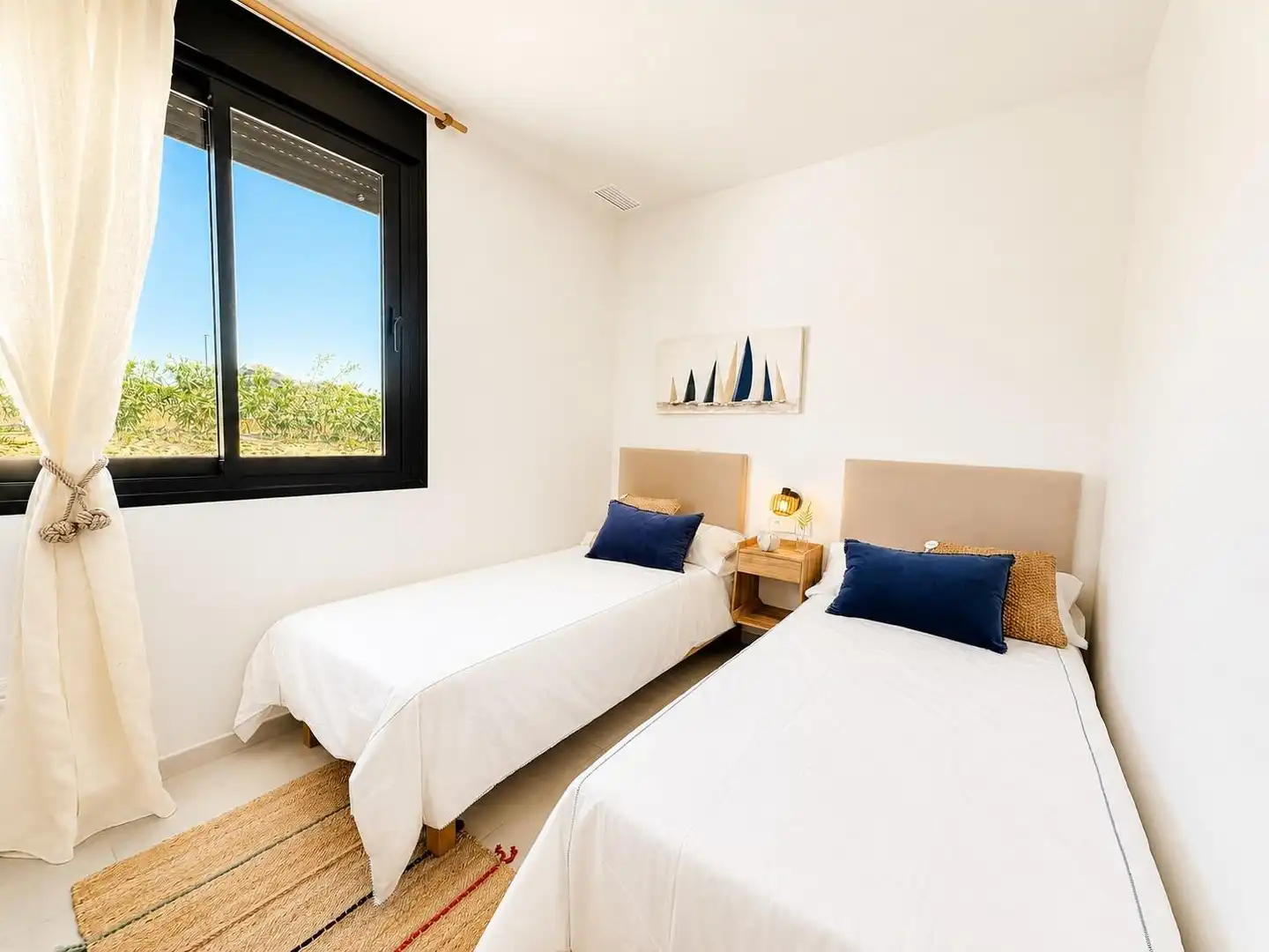 Habitación de Casa adosada en venta en Murcia con Aire acondicionado, Calefacción y Jardín privado