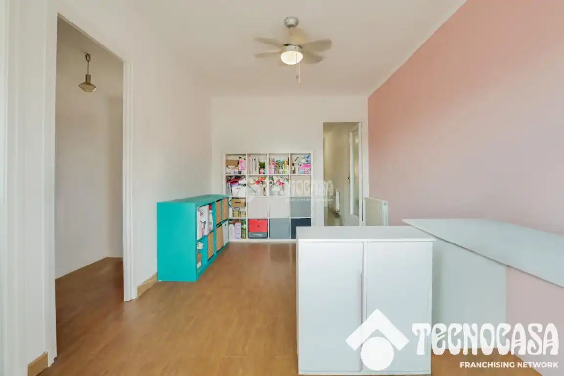 Sala d'estar de Pis en venda en Badalona amb Aire condicionat, Calefacció i Parquet