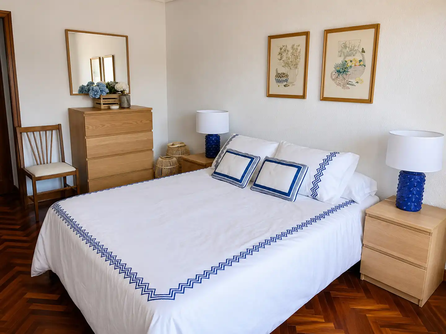 Bedroom of Flat for rent in Santander  with Heating, Terrace and Furnished