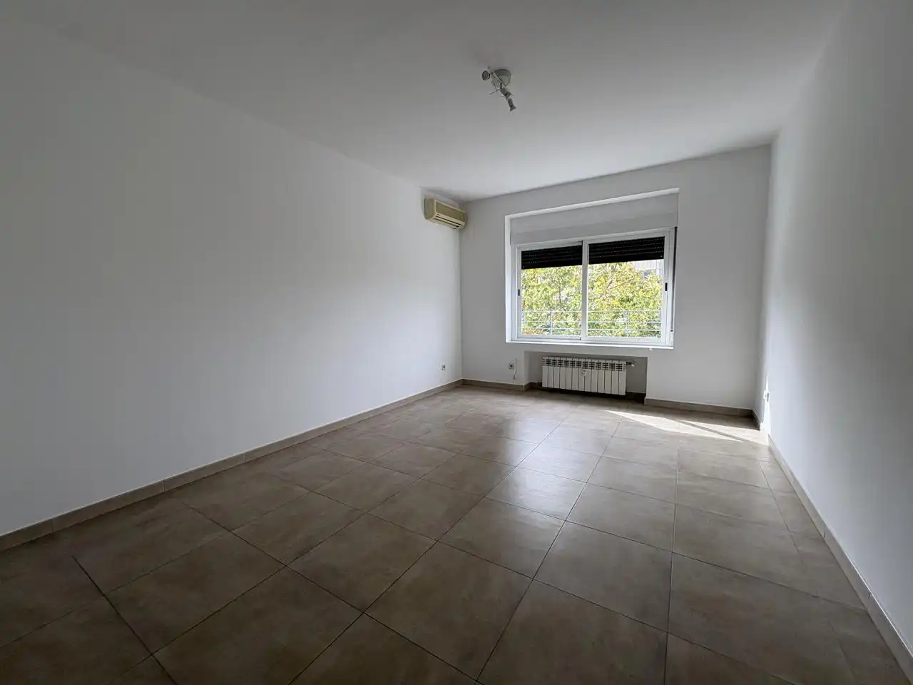 Sala d'estar de Pis de lloguer en Madrid amb Aire condicionat, Calefacció i Terrassa