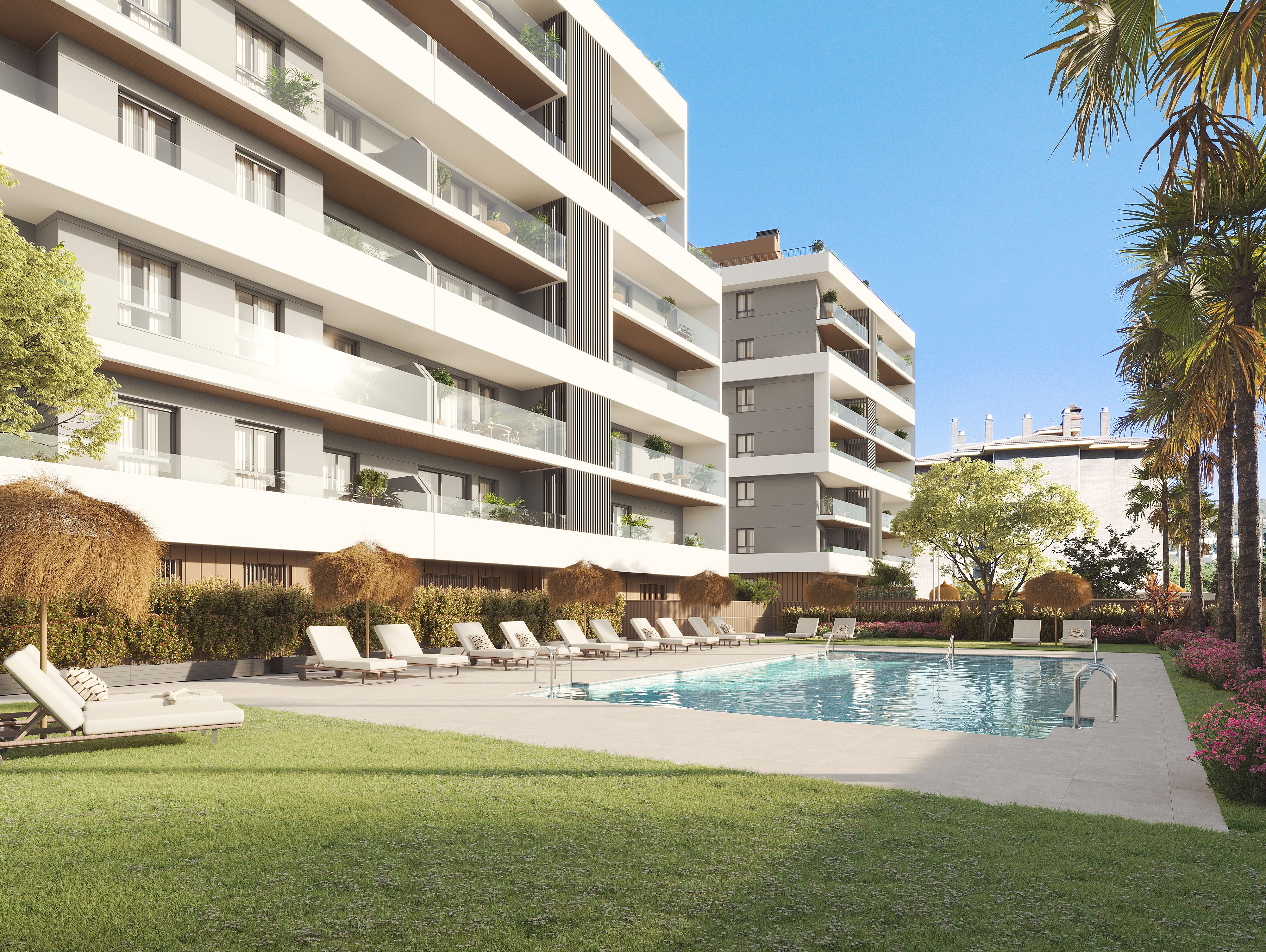 Swimming pool of Flat for sale in  Granada Capital  with Air Conditioner, Heating and Storage room