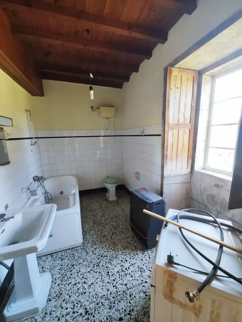 Bany de Casa o xalet en venda en Silleda amb Calefacció, Parquet i Traster