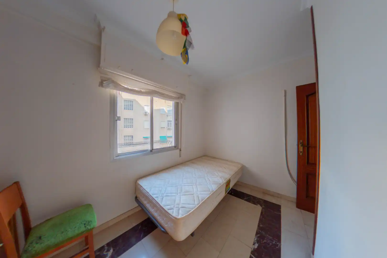 Habitación de Piso en venta en Murcia con Balcón