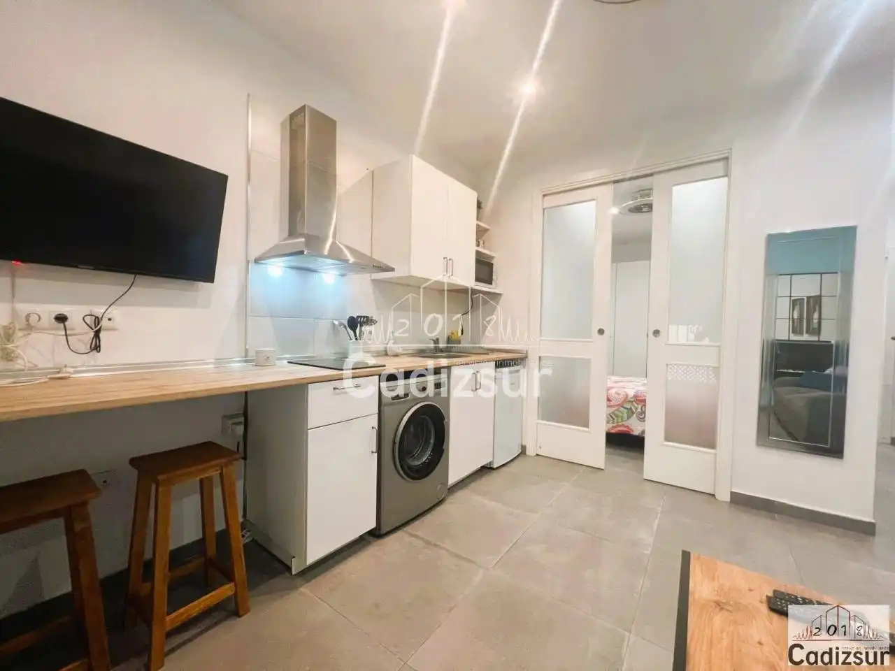 Cuina de Apartament en venda en Cádiz amb Moblat i Balcó
