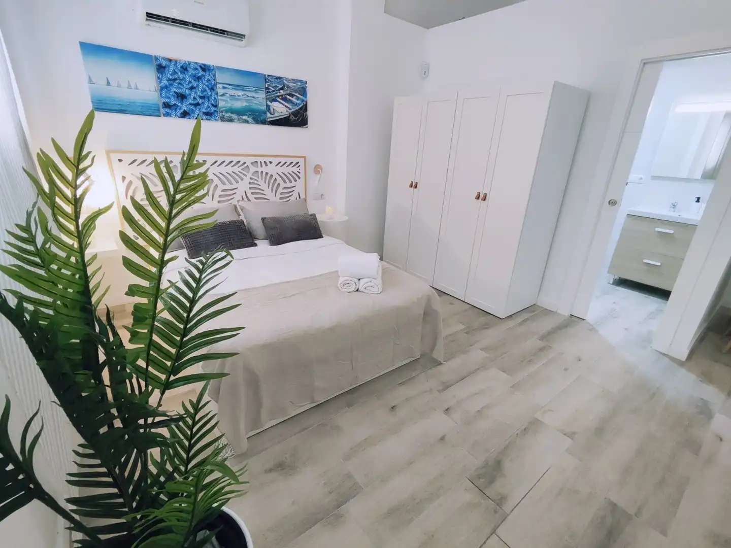 Schlafzimmer von Geschaftsraum zum Verkauf in Málaga mit Klimaanlage, Heizung und Möbliert